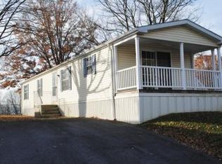 2 Crystal Ave, Ephrata, PA 17522