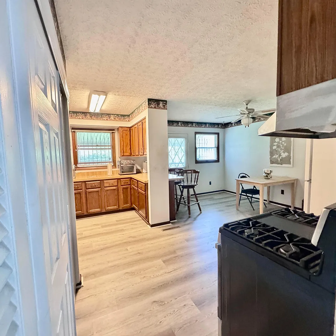 1554 Grattan Rd photo 1