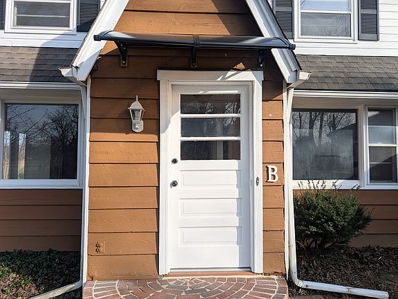 2nd image of 4317 Buckeystown Pike APT B