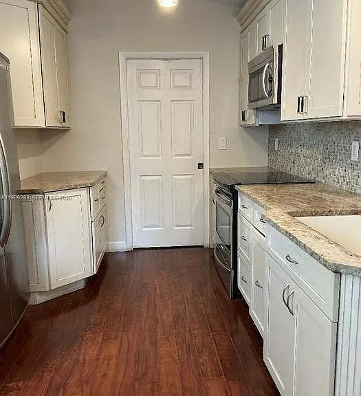 2724 Cayenne Ave — Photo 2