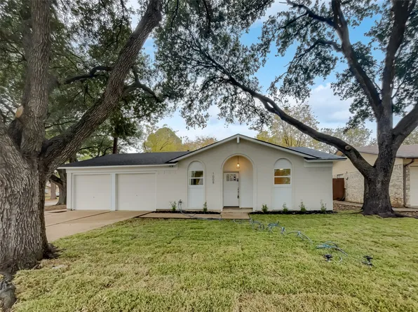 1008 Calcutta St, Hurst, TX 76053