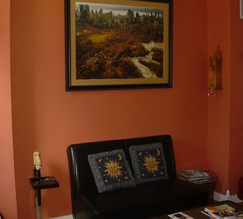 Main entry sitting area