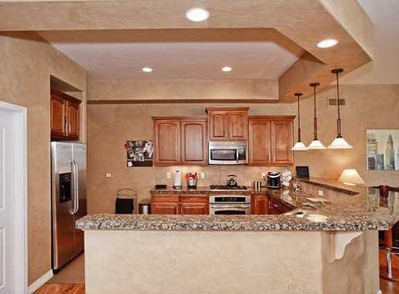 4th image of 13801 Paradise Villas Grv