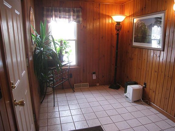 5th image of 1507 E 34th Pl