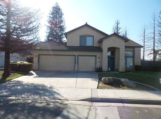 911 Margaret Cir, Hanford, CA 93230