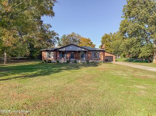 667 Old Mill Stream Ln, Shepherdsville, KY 40165