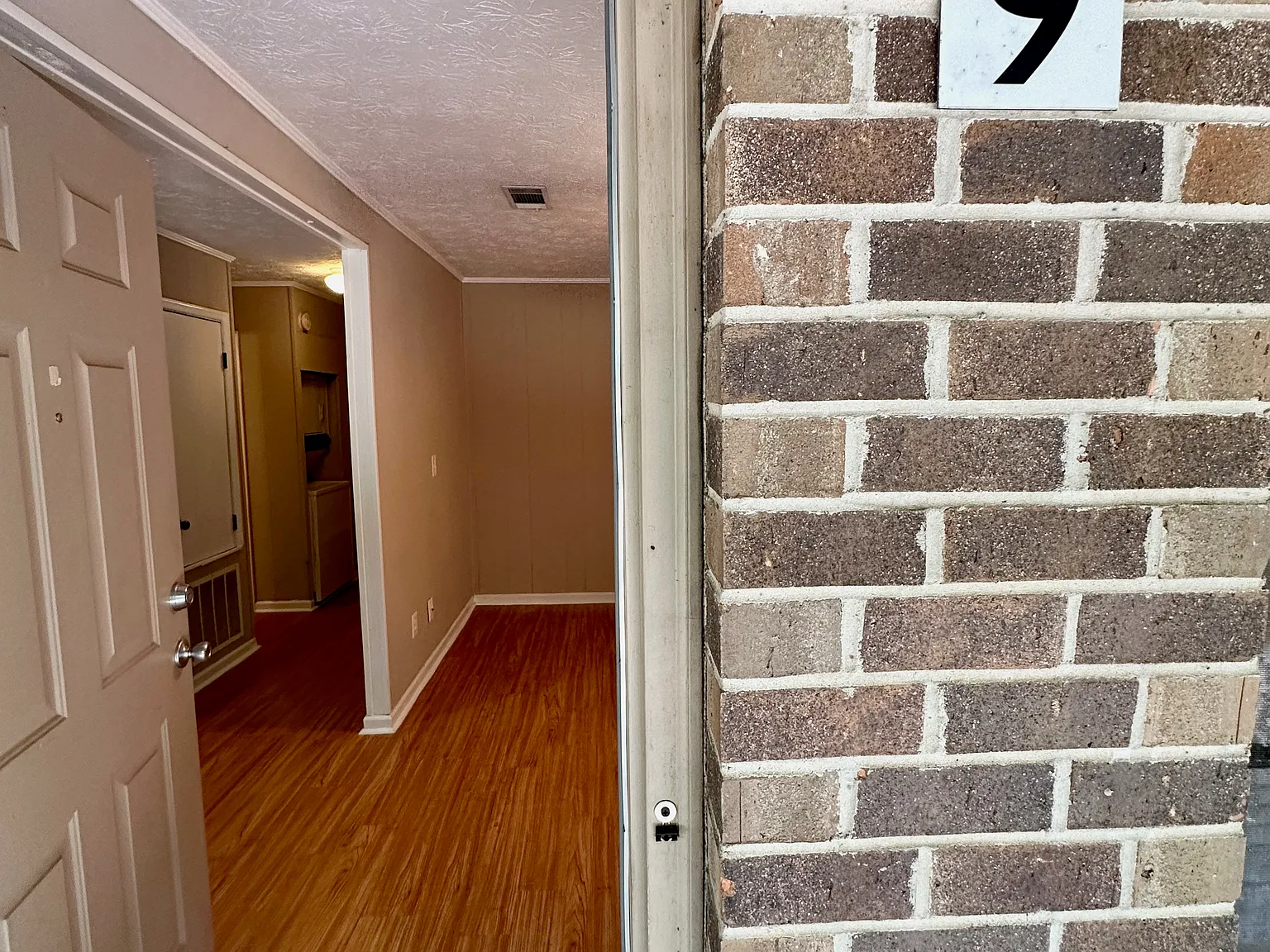 2 bed, 780 sqft, $1,199 — Photo 3