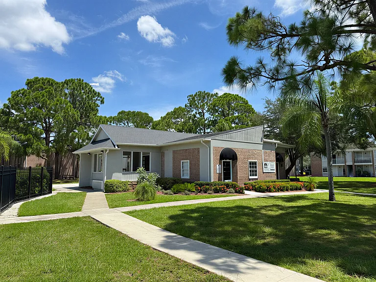 Timberfalls Apartment Homes — Photo 17