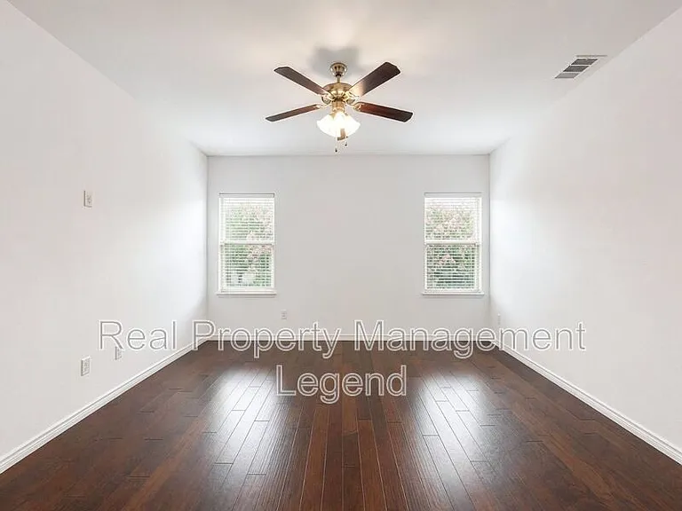 5729 Knox Dr — Photo 28