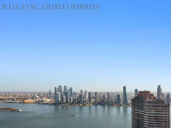 330 East 38th Street image 3 of 14