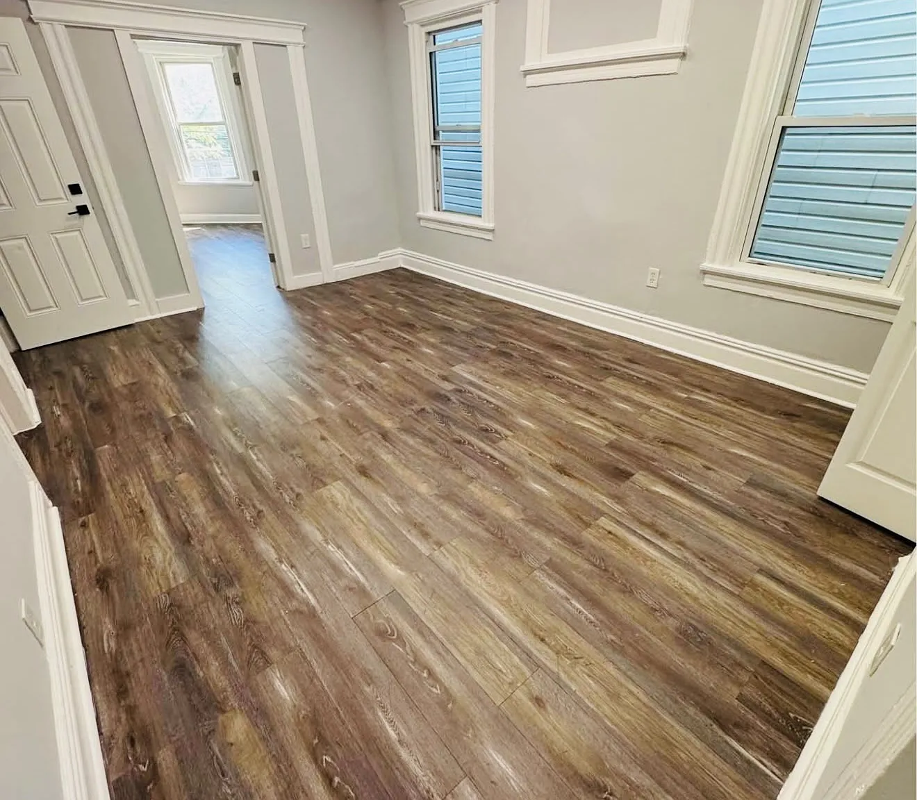 3 bed, $2,300 — Photo 2