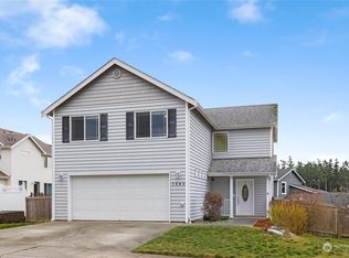 1093 NW Kelly Pl, Oak Harbor, WA 98277