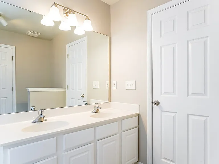 708 Calavaras Ln — Photo 13