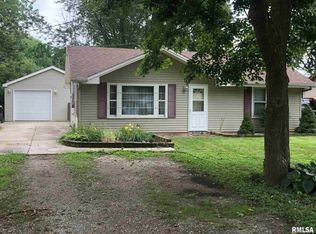 114 Massachusetts Ave, Washington, IL 61571