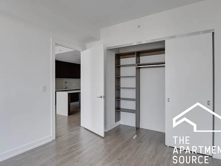 204 W Hill St — Photo 5