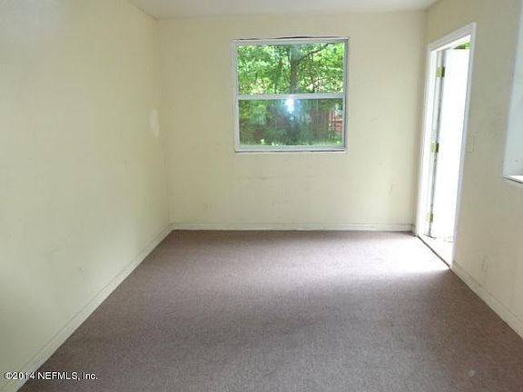 5th image of 2055 W 6th St