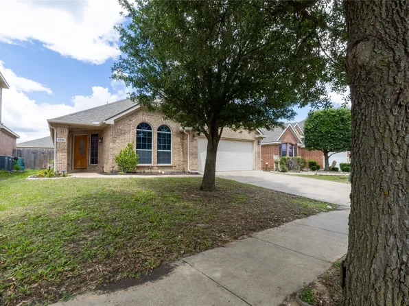 4356 Mountain Crest Dr, Fort Worth, TX 76123