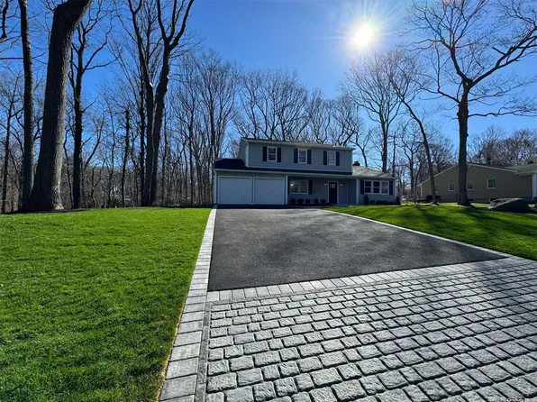 9 Dogwood Hollow Lane, Miller Place, NY 11764
