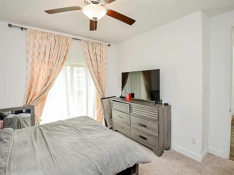 11021 Mikula Dr — Photo 21