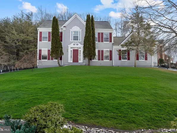 3696 Wertz Dr, Woodbridge, VA 22193