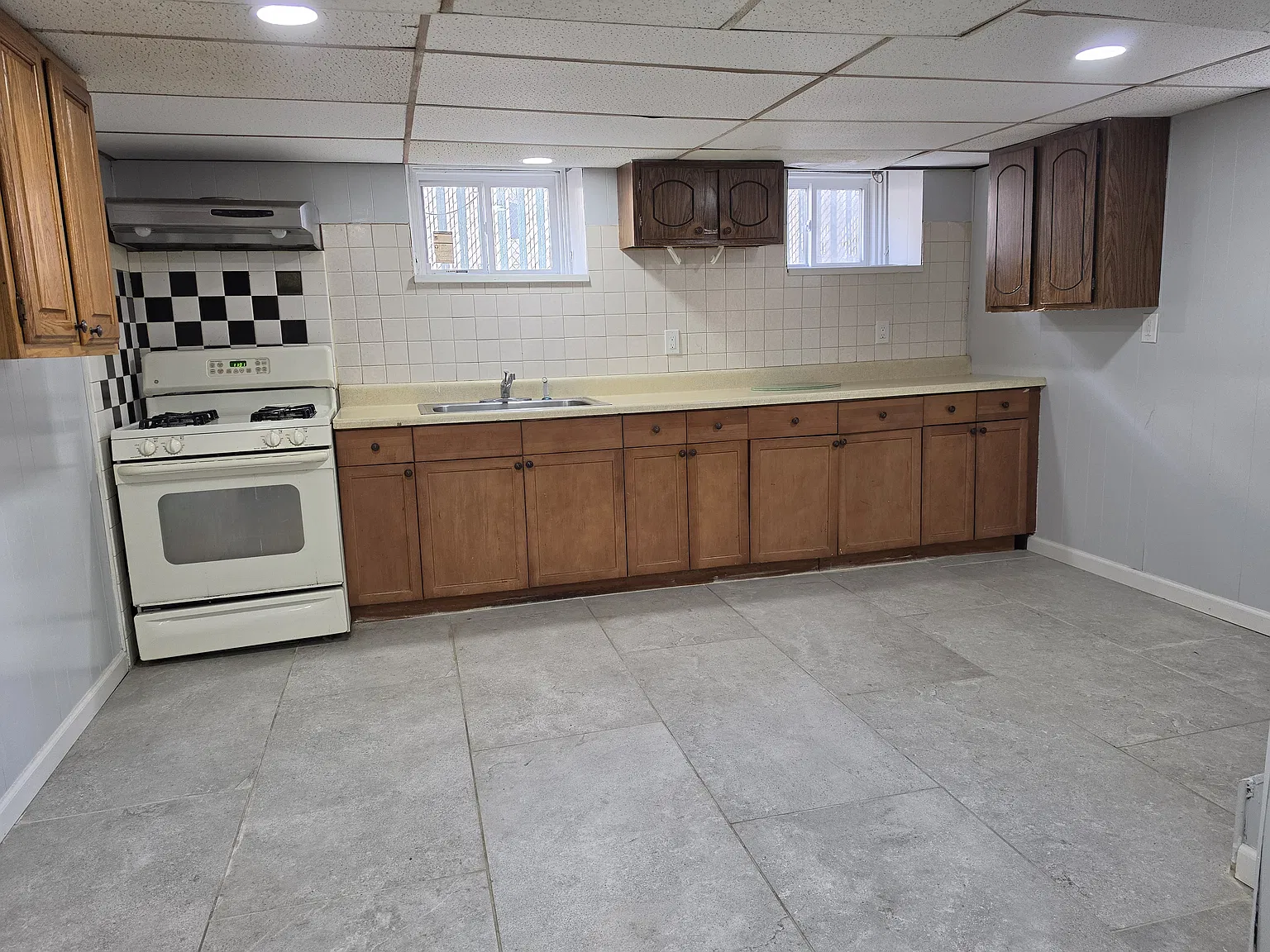 2 bed, $1,800 — Photo 2