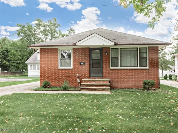 1415 Lander Rd, Mayfield Heights, OH 44124