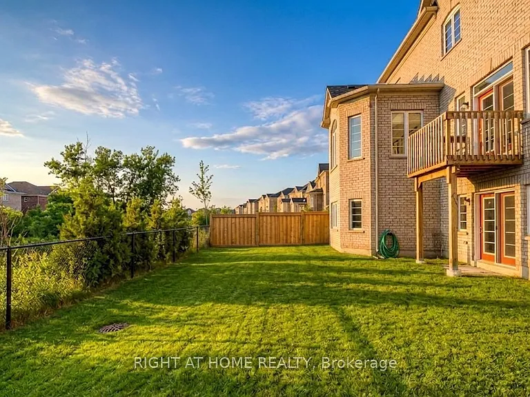 3182 Sunflower Dr — Photo 2