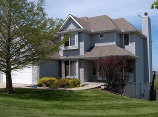 1106 SW Foxtail Dr, Grain Valley, MO 64029