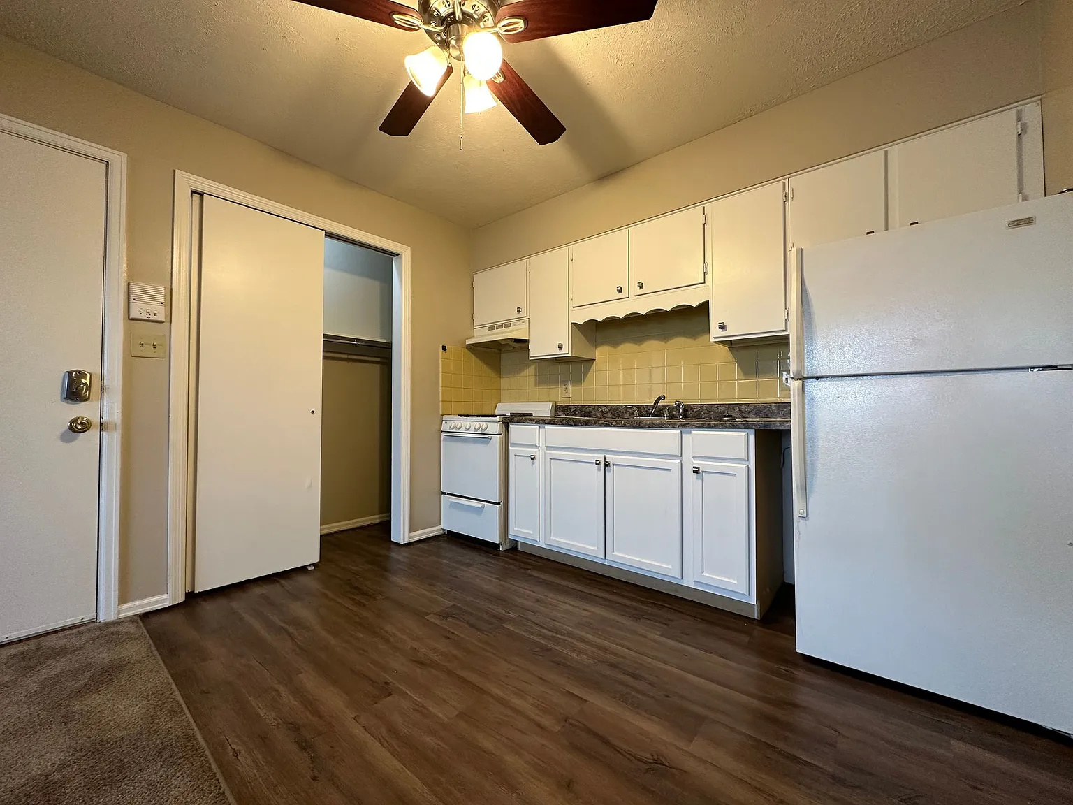 601 Bradley Drive — Photo 4