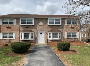 20 Washington Park Dr #12, Andover, MA 01810
