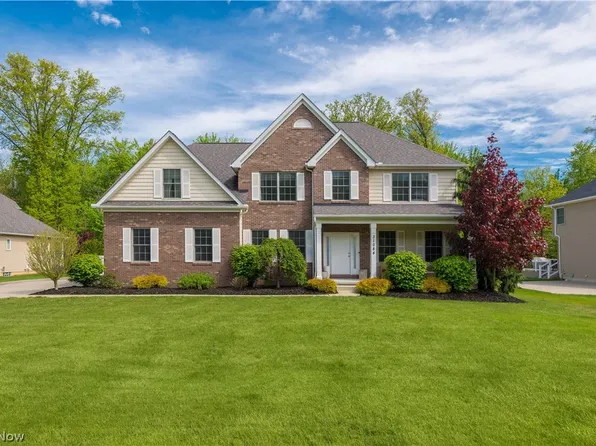 31084 Park Ave, Westlake, OH 44145