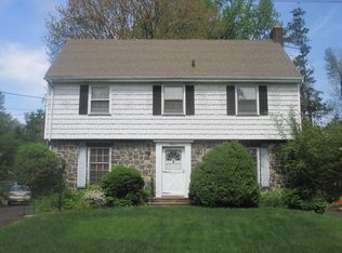 15 Warren Rd, Maplewood, NJ 07040