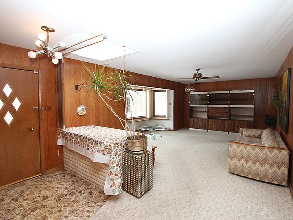 5th image of 24010 N Forest Dr