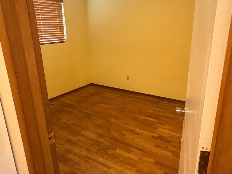 1221 Sunset Pl — Photo 7
