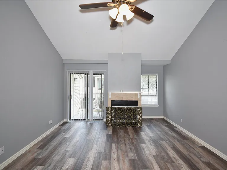 10811 Richmond Ave #76 — Photo 9