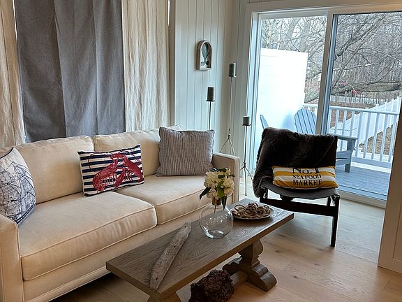 3rd image of 44 Verrill St #2