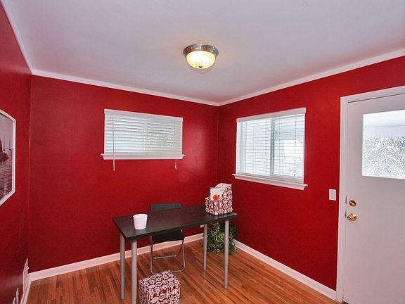 Second bedroom or office