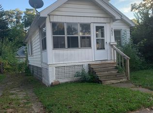 327 Fielding St, Ferndale, MI 48220