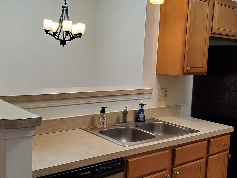 700 Mill Cir — Photo 6