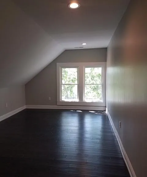 2374 Saint James Ave #3 — Photo 32