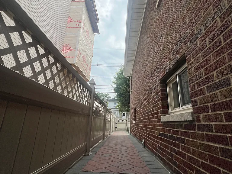 54 Greenmount Oregon Ave #1 — Photo 2