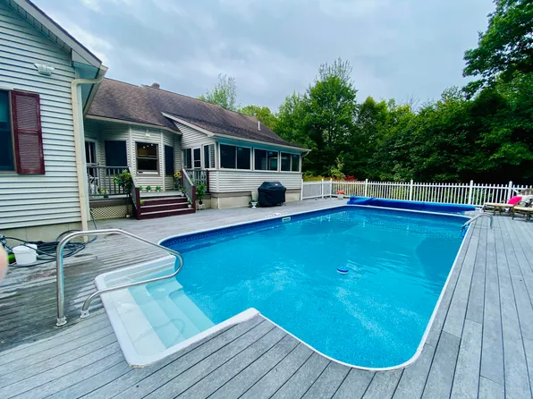 19 Red Maple Lane, Augusta, ME 04330