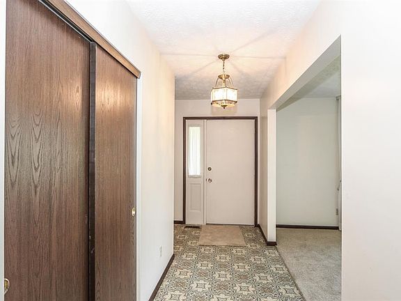 4th image of 7715 Beldale Ave