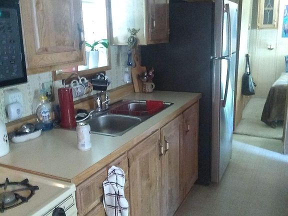 4th image of 615 West St Lot 18
