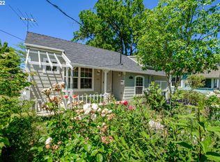 426 Denver St SE, Albany, OR 97321