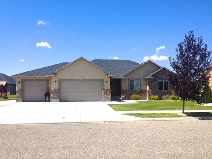 1st image of 4905 Eaglewood Dr