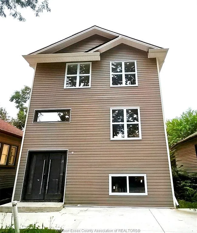 2 bed, 2.5 bath, 1200 sqft, $2,295 — Photo 1