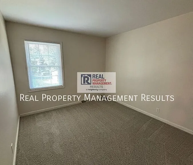 7577 Nottingham Dr — Photo 13