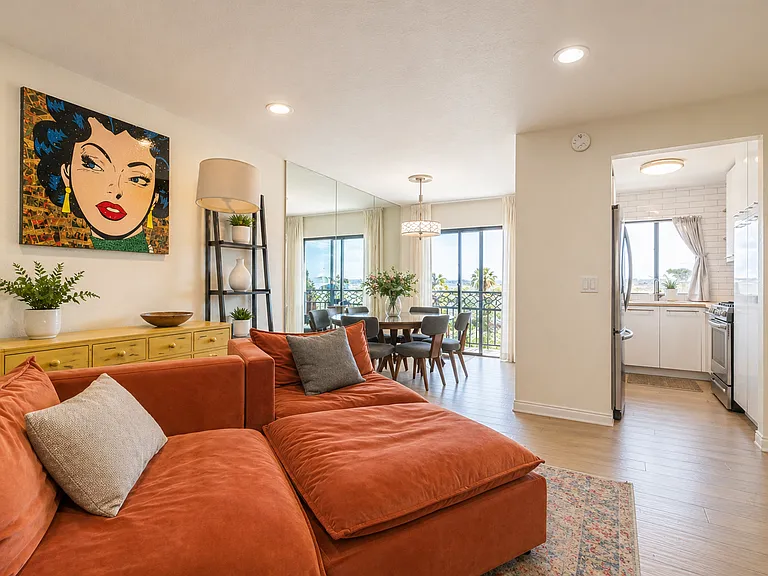 1355 N Sierra Bonita Ave #402 — Photo 15