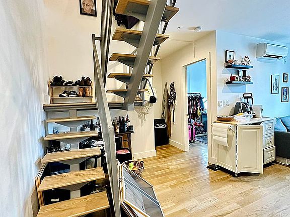 3rd image of 1052 Dean St #4E